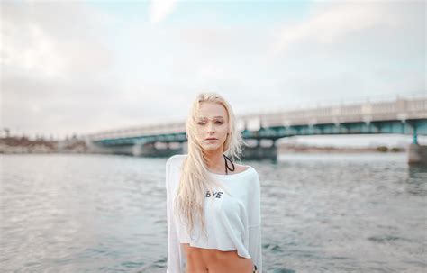 eskimo-emma|EMMA HIX (@emmahixofficial) • Instagram photos and videos.